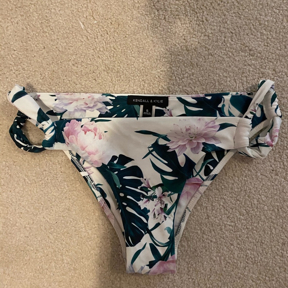 Kendal and Kylie bikini bottoms BOGO free!